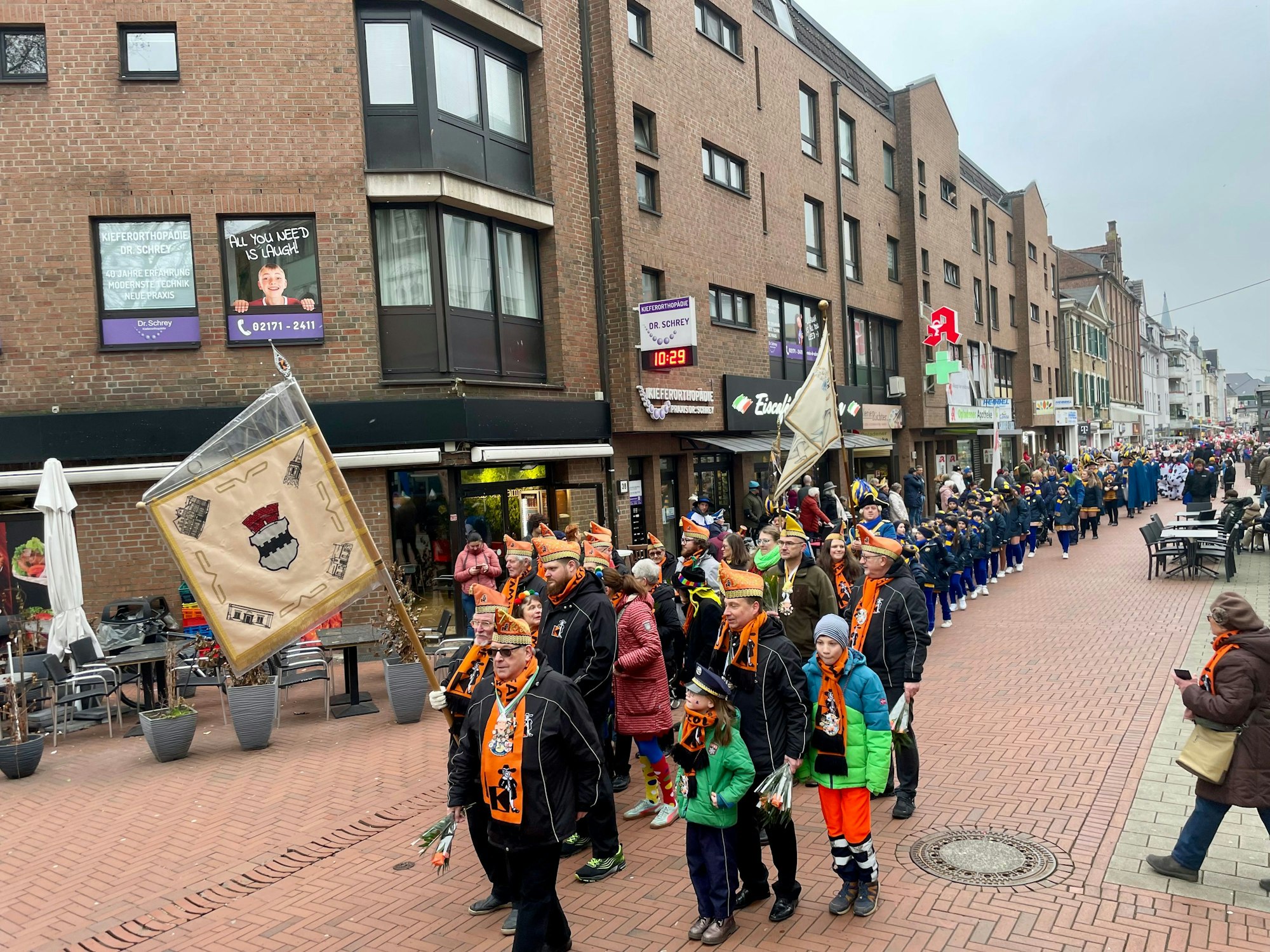 Natürlich war auch die Närrische Kolpingsfamilie Opladen dabei.