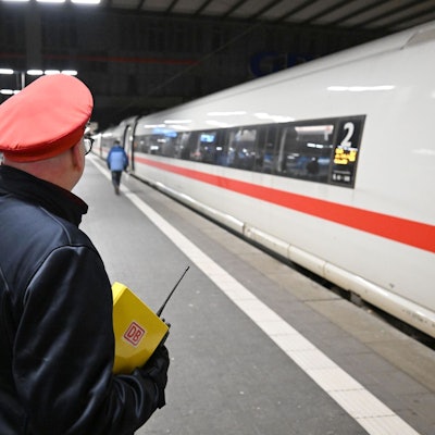 Über die konkreten Inhalte des Verhandlungsstands wollten sich die Tarifparteien nicht äußern. (Symbolbild)