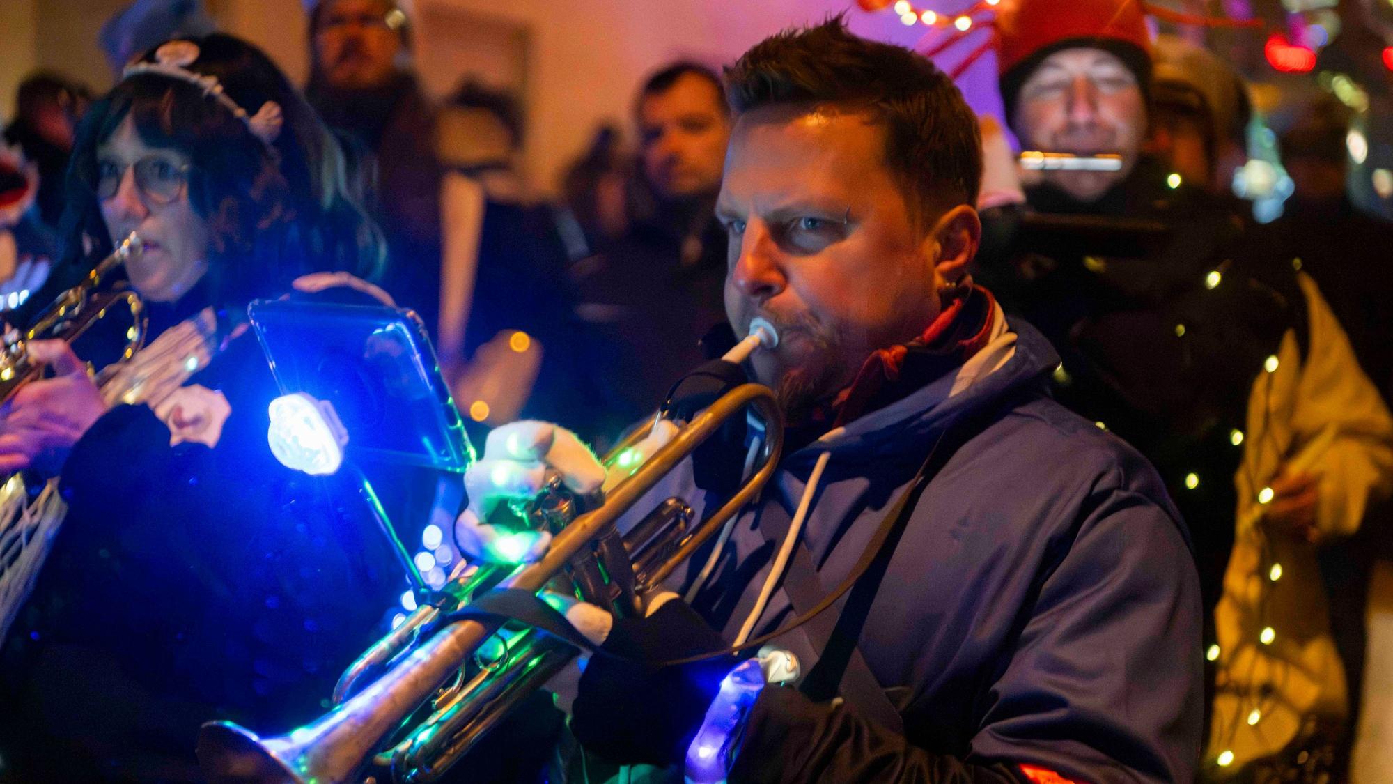 Livemusik zum Stäänedanz boten die Eifelklänge-Musiker.