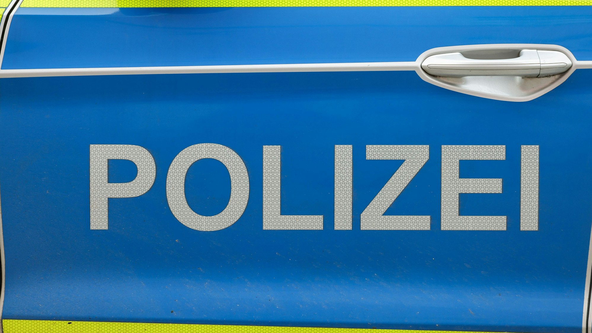 Ein Streifenwagen der Polizei