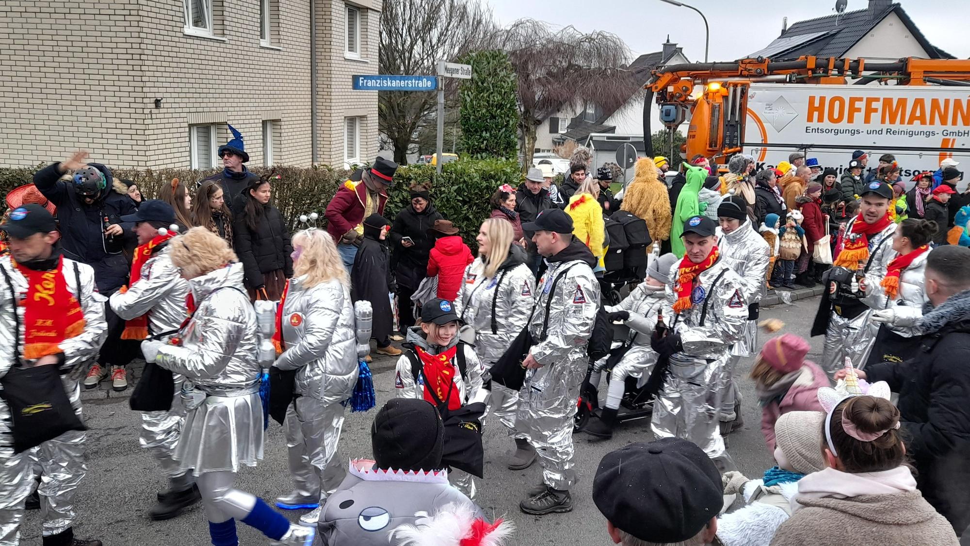 Das Foto zeigt die Feierwehr der Märjelinger Jungs