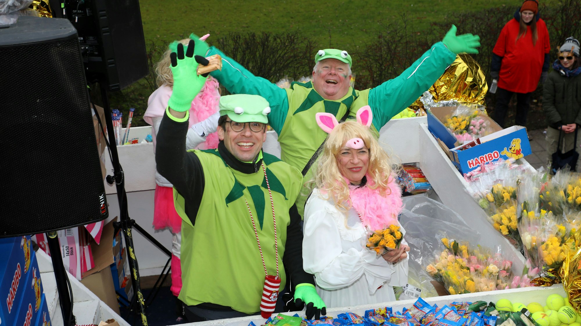 Der ehemalige Bürgermeisterkandidat Alexander Felsch (CDU) ist als Kermit verkleidet.