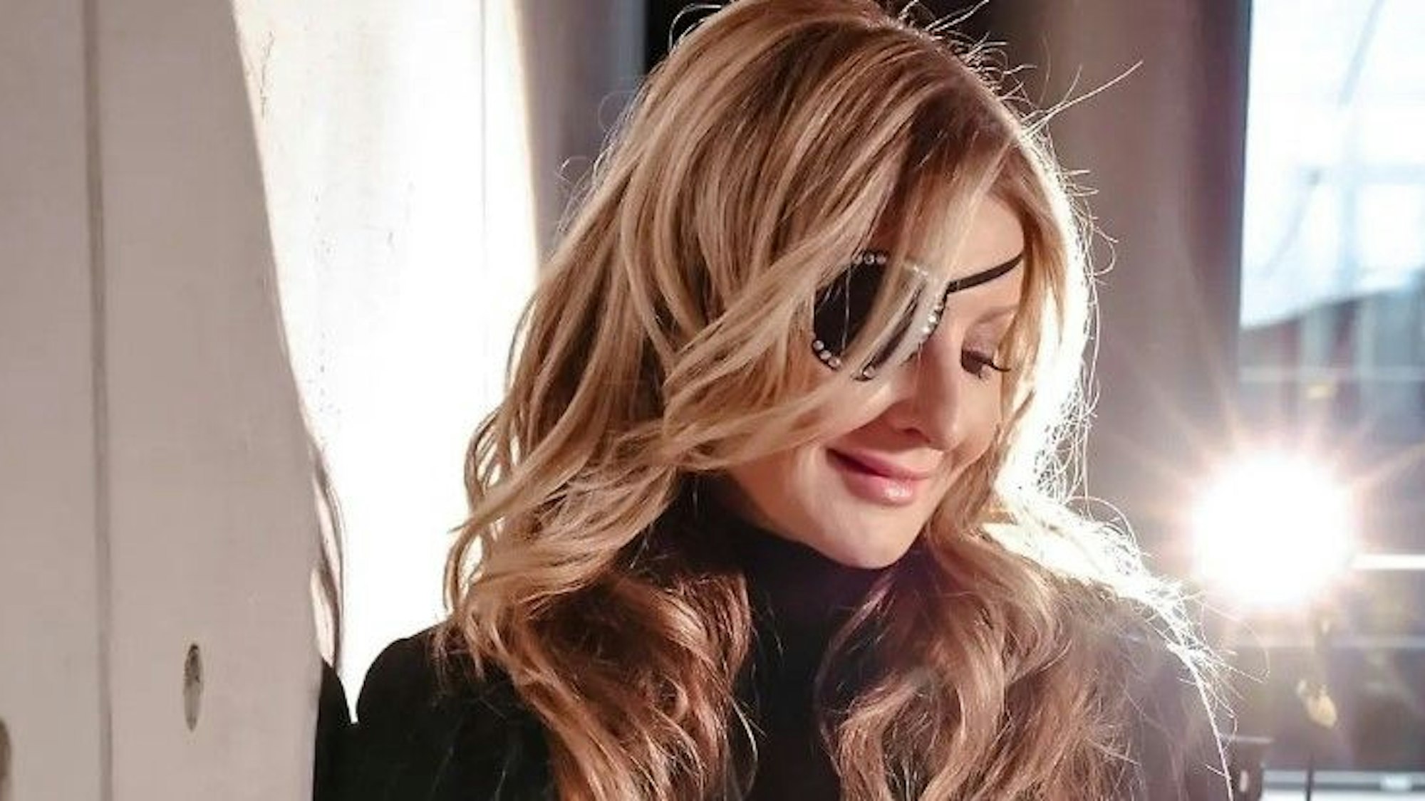 Frauke Ludowig, Moderatorin, kommt zur Verleihung des Deutschen Fernsehpreises in den MMC Studios.