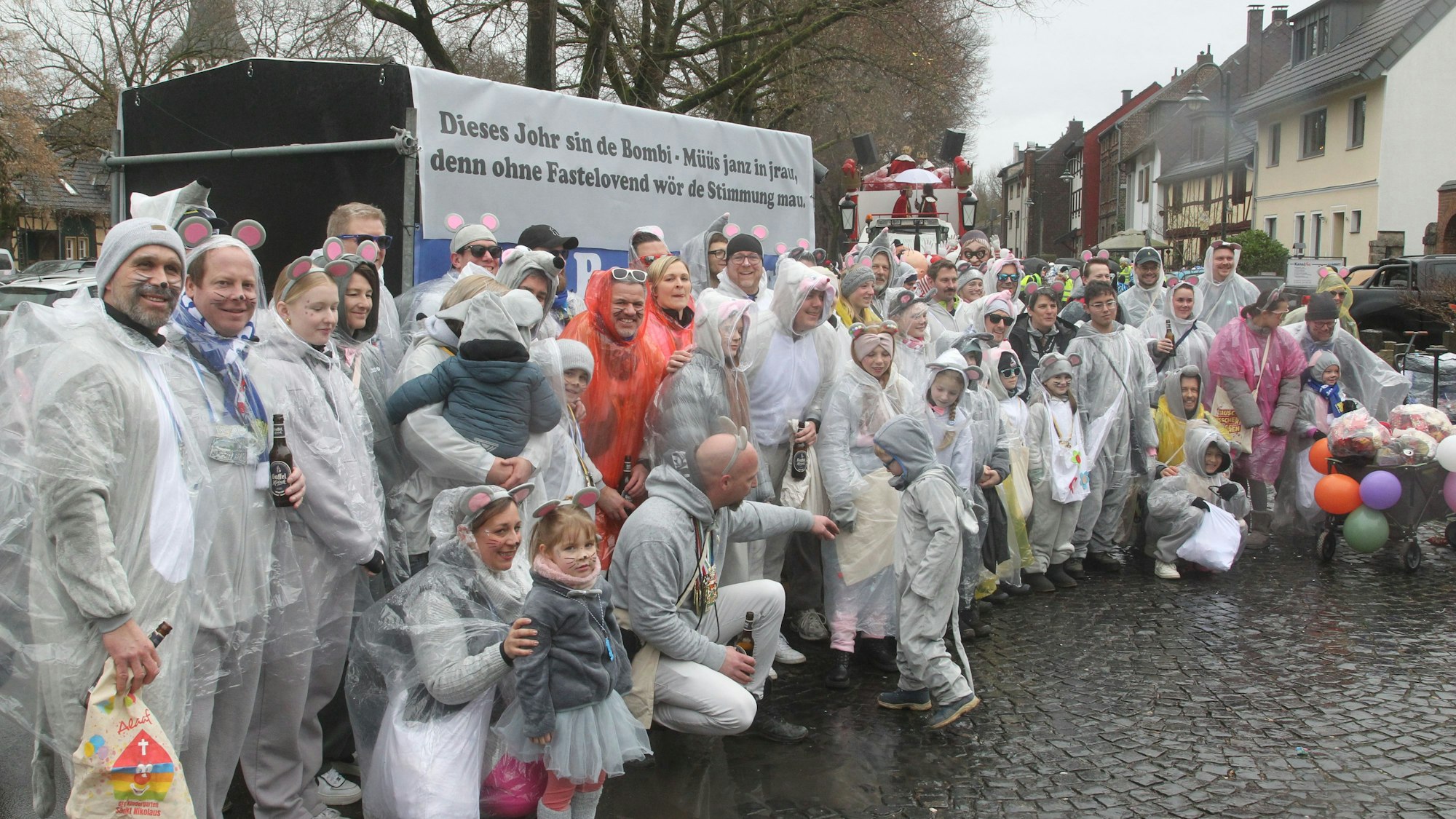 Die Los Bombelinos waren in diesem Jahr als graue Mäuse verkleidet.