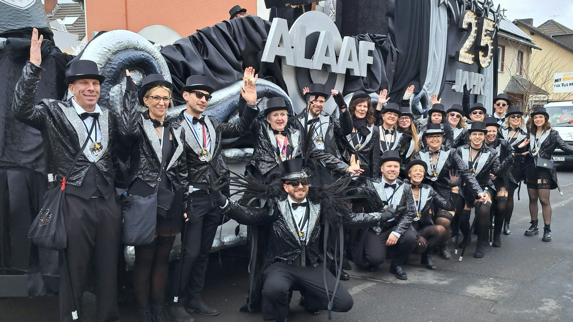 There's No Business Like Show Business, finden die Mondorfer + Rheidter Freunde.