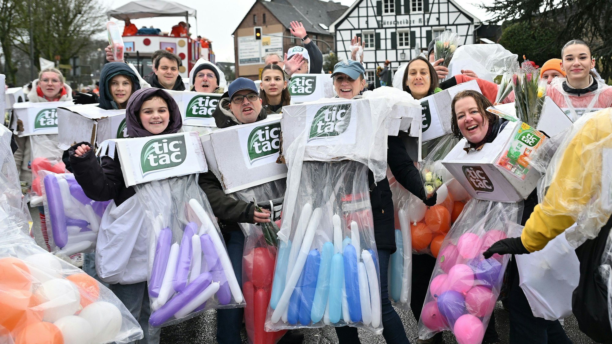 Das Foto zeigt die TicTac-er der Kapellengemeinschaft Spitze