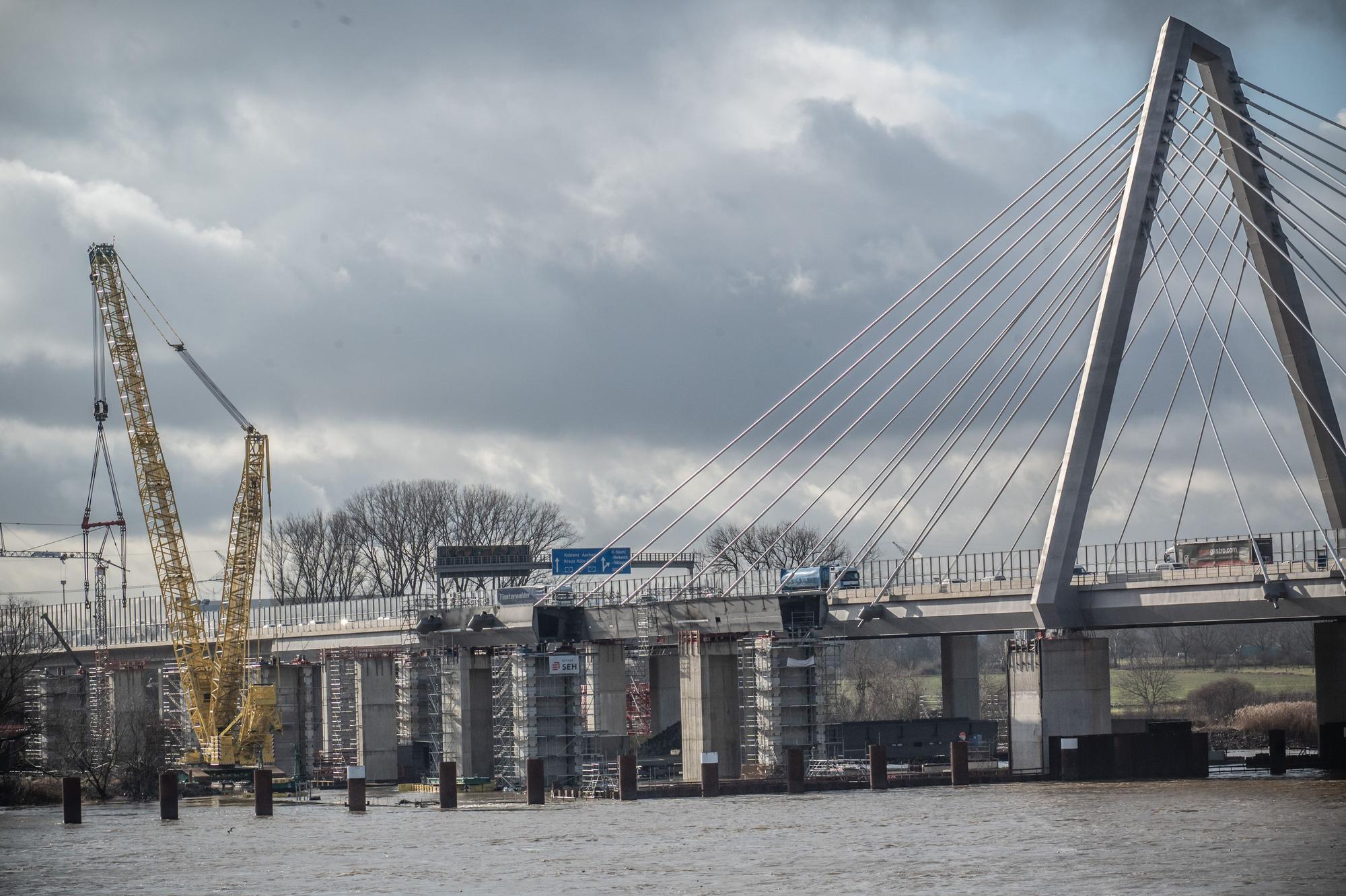 Leverkusener Brücke, Autobahnbrücke. Bild: Ralf Krieger