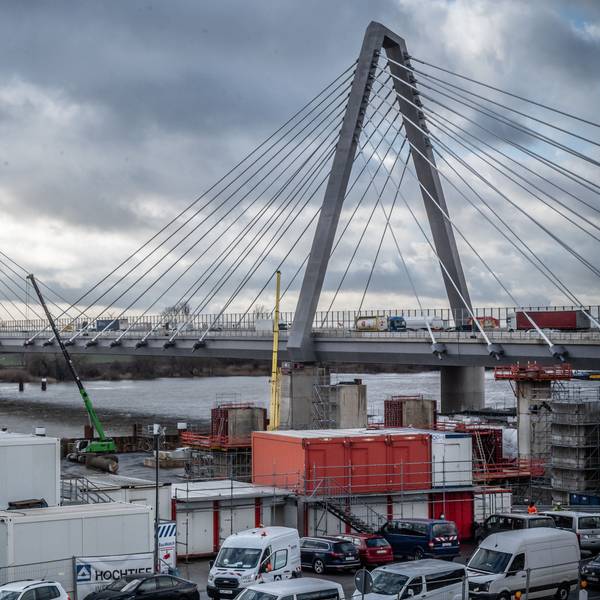 Leverkusener Brücke, Autobahnbrücke. Bild: Ralf Krieger
