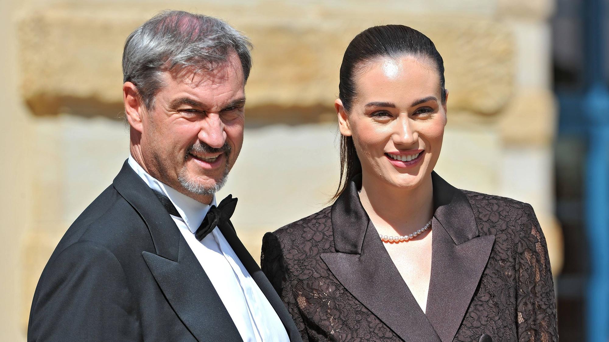 Markus Söder mit seiner Tochter Gloria-Sophie Burkandt bei den Richard-Wagner-Festspielen in Bayreuth.