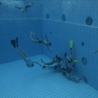 Beim Unterwasserrugby wird in drei Dimensionen gespielt: Die Tiefe ist einer der großen Herausforderungen.