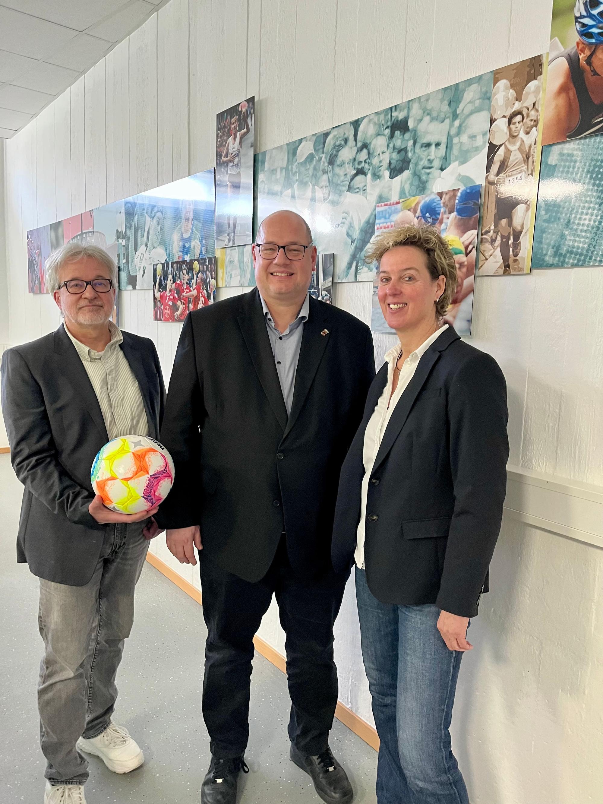 Wirtschaft, Stadt und Sport: Stefan Pausch, Stefan Hebbel und Steffi Nerius sind klar für eine Leverkusener Olympiabewerbung.