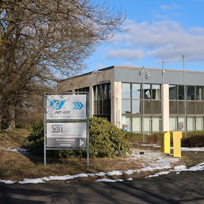 Der Lebensmittelmarkt „Tante Enso“ soll in das frühere Verwaltungsgebäude der Firma Brocke einziehen. Dieses befindet sich an der Bergstraße in Morsbach-Lichtenberg.