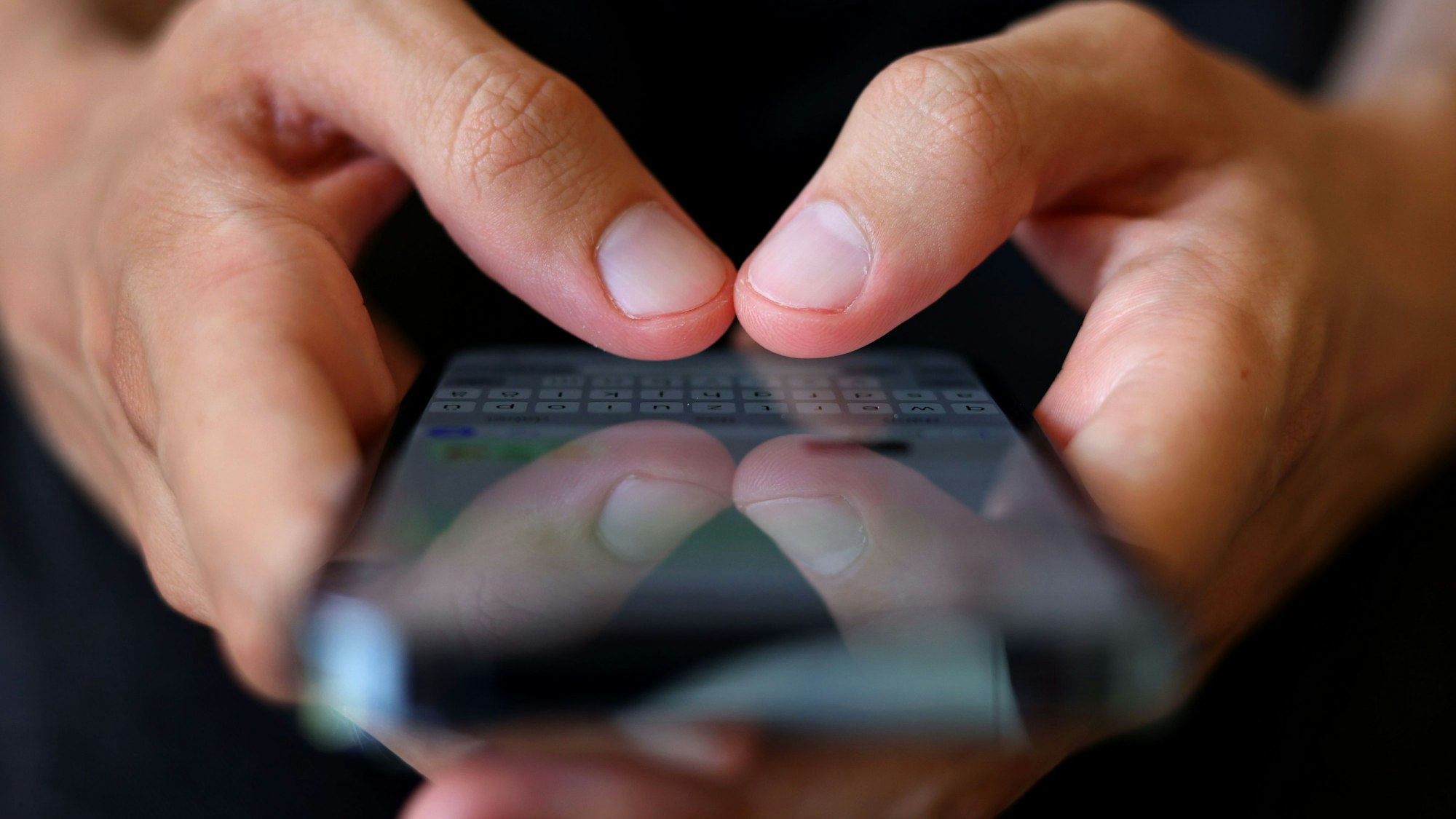 Das Bild zeigt ein Smartphone.