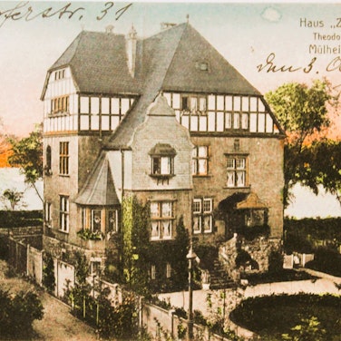 Das Bild zeigt die „Villa Lammine“ an der Düsseldorfer Straße im Jahr 1914.