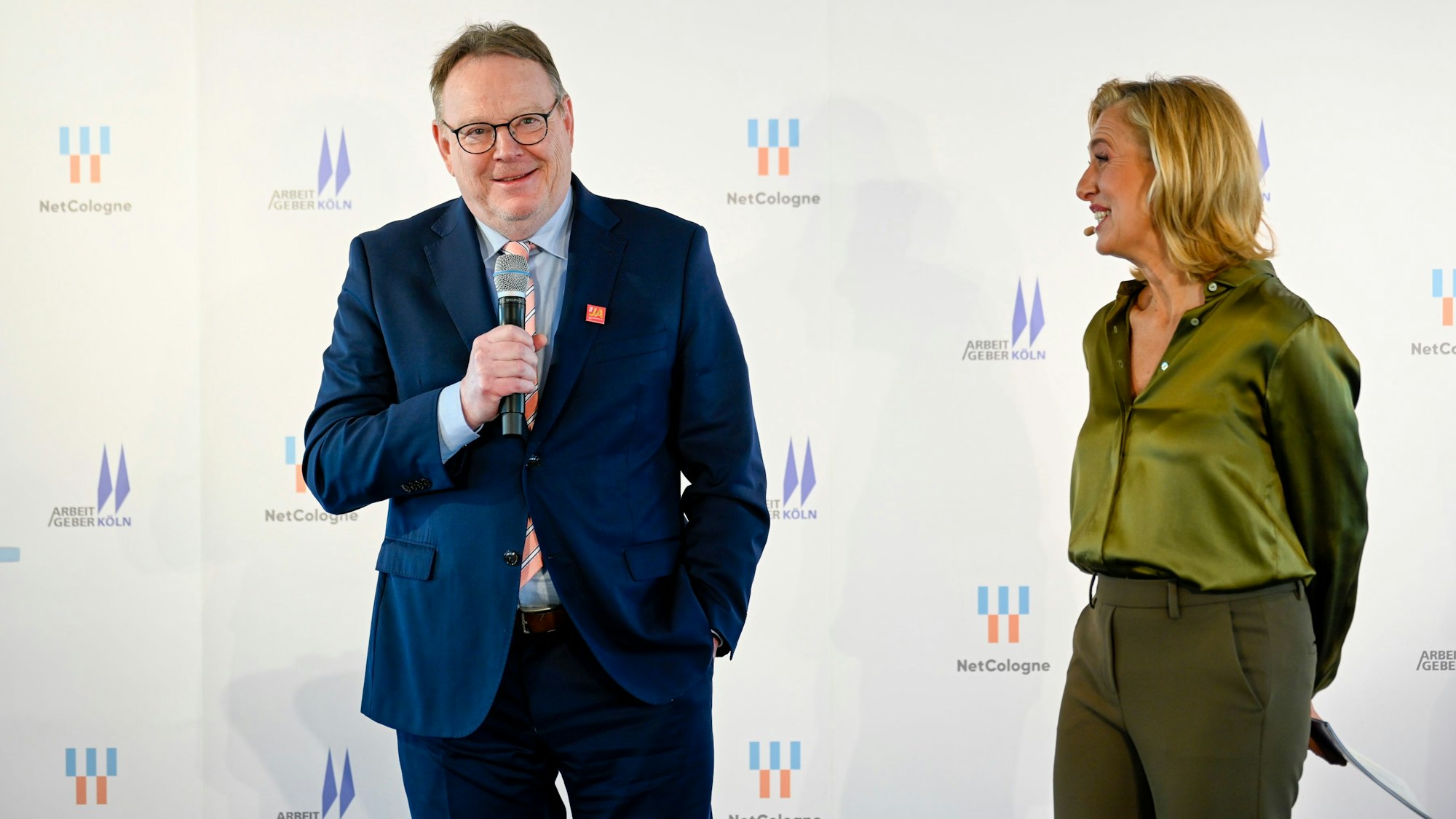 18.02.2026, Köln: Der Verein Arbeitgeber Köln und der Telekommunikationsanbieter Netcologne veranstalten ein Katerfrühstück. Foto: Uwe Weiser