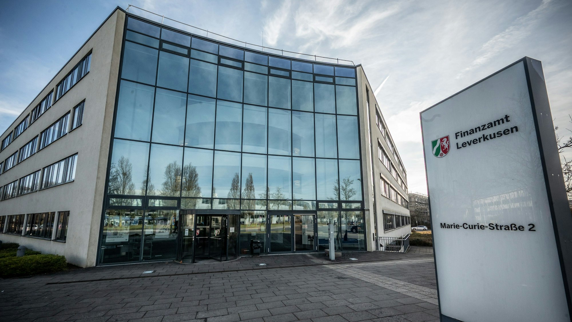 Finanzamt Leverkusen im IPL.