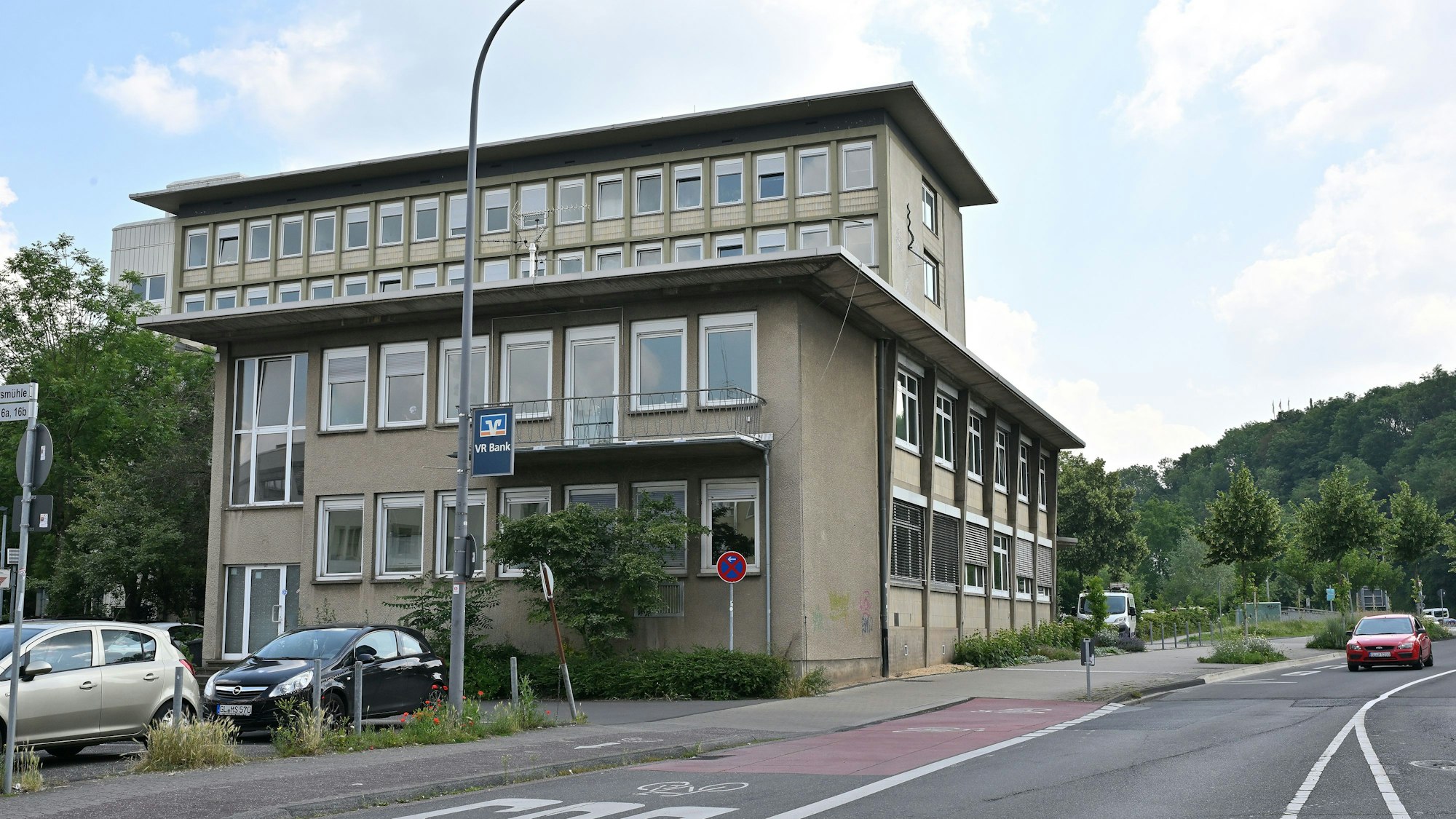 Das Foto zeigt die alten Stadthäuser