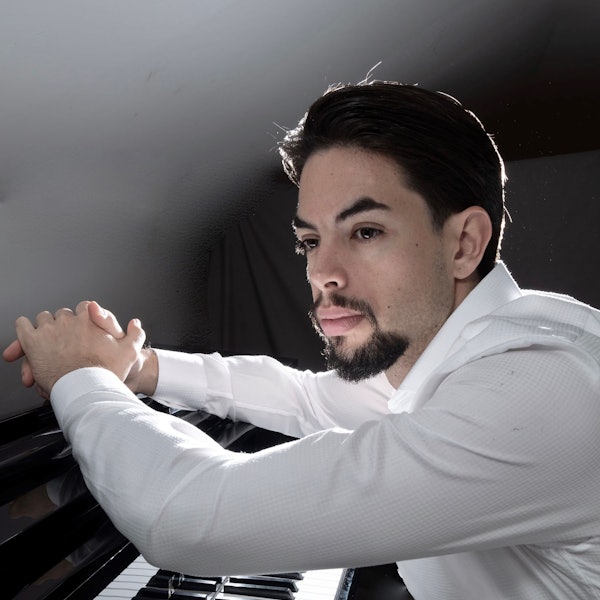 Der spanische Pianist Rubén Russo beendet in Morsbach die Dialogreihe.