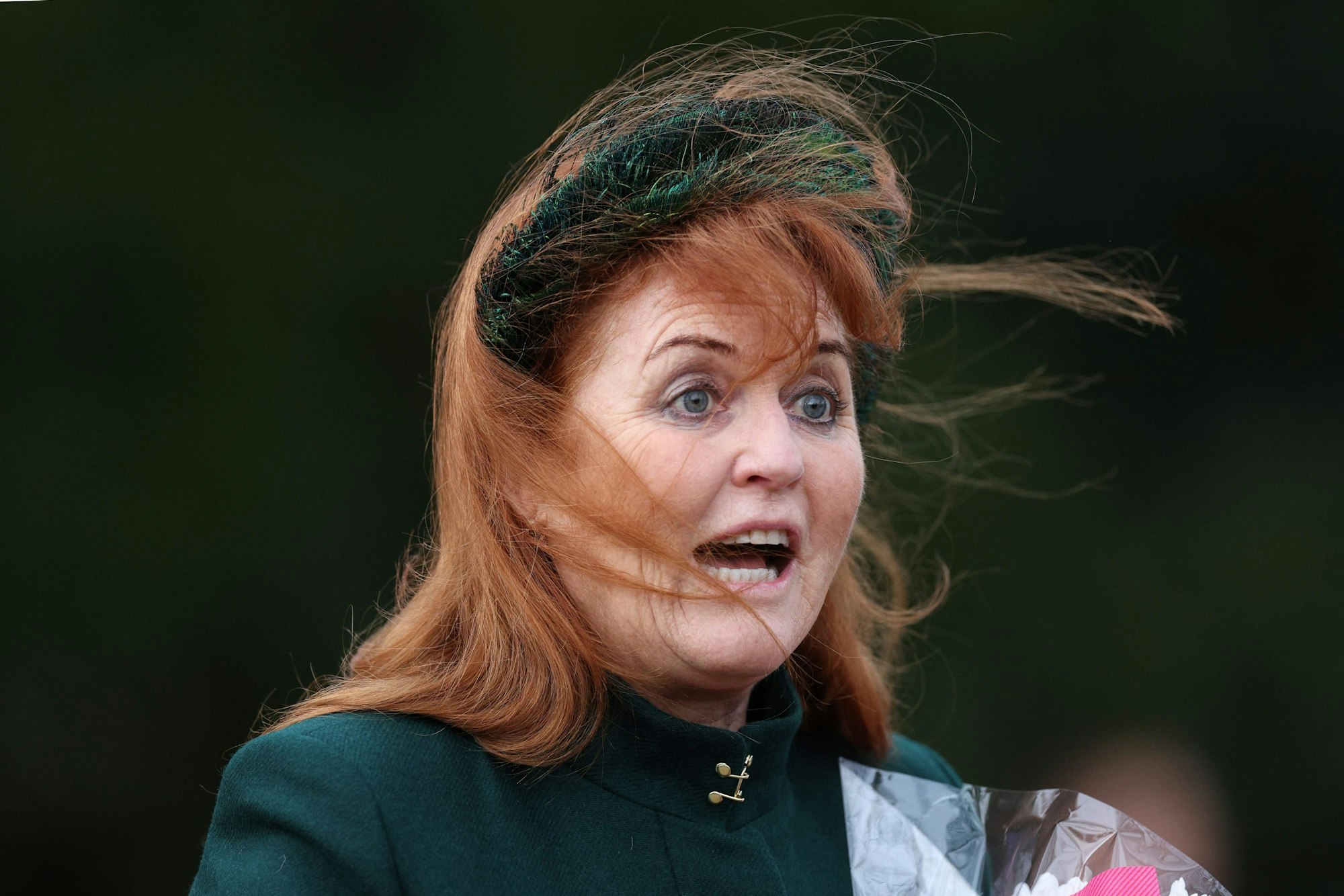 Sarah Ferguson macht ein überraschtes Gesicht.