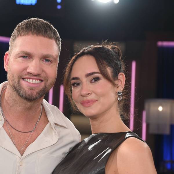 Jessica und Konstantin Streifling, bekannt durch die Netflix Reality-Show„ Love is Blind“ als Jessi und Konsti sind zu Gast im „Kölner Treff“.