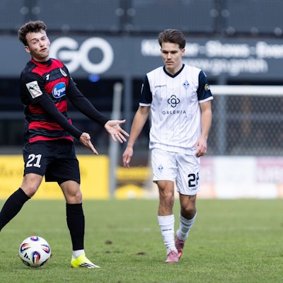 3.Liga: FC Viktoria Köln - SV Waldhof Mannheim Köln 31.01.2026 Lucas Wolf FC Viktoria Köln, 21 emotionell reagiert auf die Entscheidung vom Schiedsrichter 3.Liga: FC Viktoria Köln - SV Waldhof Mannheim Sportpark Höhenberg, Köln 31.01.2026 DFB regulations prohibit any use of photographs as image sequences and/or quasi video. *** 3 Liga FC Viktoria Köln SV Waldhof Mannheim Köln 31 01 2026 Lucas Wolf FC Viktoria Köln, 21 reacts emotionally to the decision of the referee 3 Liga FC Viktoria Köln SV Waldhof Mannheim Sportpark Höhenberg, Köln 31 01 2026 DFB regulations prohibit any use of photographs as image sequences and or quasi video Copyright: xBEAUTIFULxSPORTS/Buriakovx