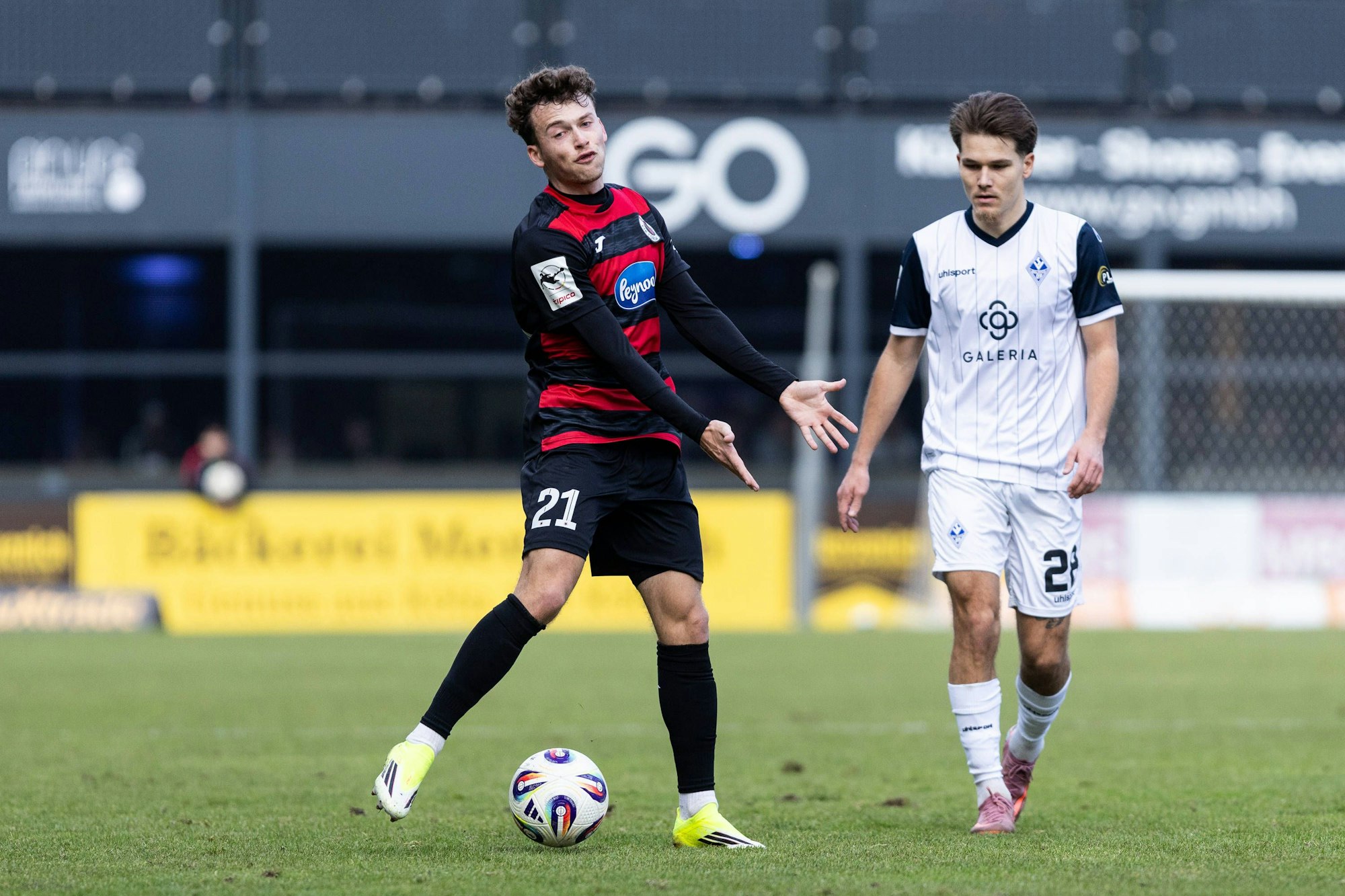 3.Liga: FC Viktoria Köln - SV Waldhof Mannheim Köln 31.01.2026 Lucas Wolf FC Viktoria Köln, 21 emotionell reagiert auf die Entscheidung vom Schiedsrichter 3.Liga: FC Viktoria Köln - SV Waldhof Mannheim Sportpark Höhenberg, Köln 31.01.2026 DFB regulations prohibit any use of photographs as image sequences and/or quasi video. *** 3 Liga FC Viktoria Köln SV Waldhof Mannheim Köln 31 01 2026 Lucas Wolf FC Viktoria Köln, 21 reacts emotionally to the decision of the referee 3 Liga FC Viktoria Köln SV Waldhof Mannheim Sportpark Höhenberg, Köln 31 01 2026 DFB regulations prohibit any use of photographs as image sequences and or quasi video Copyright: xBEAUTIFULxSPORTS/Buriakovx