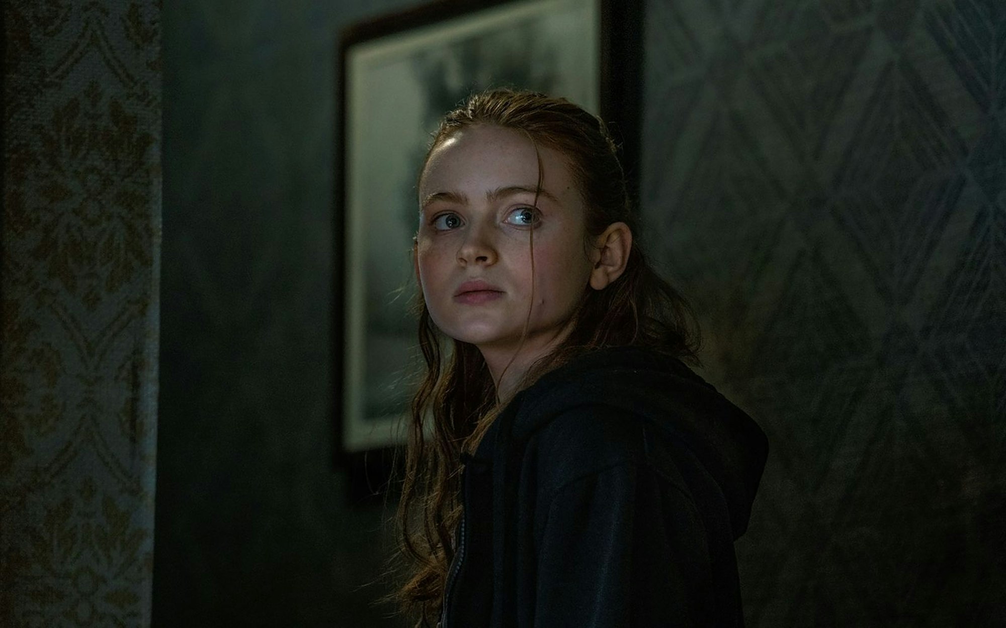 Ellie (Sadie Sink, „Stranger Things“) ist auf ihren Vater nicht gut zu sprechen. (Bild: A24/Niko Tavernise/ARD)