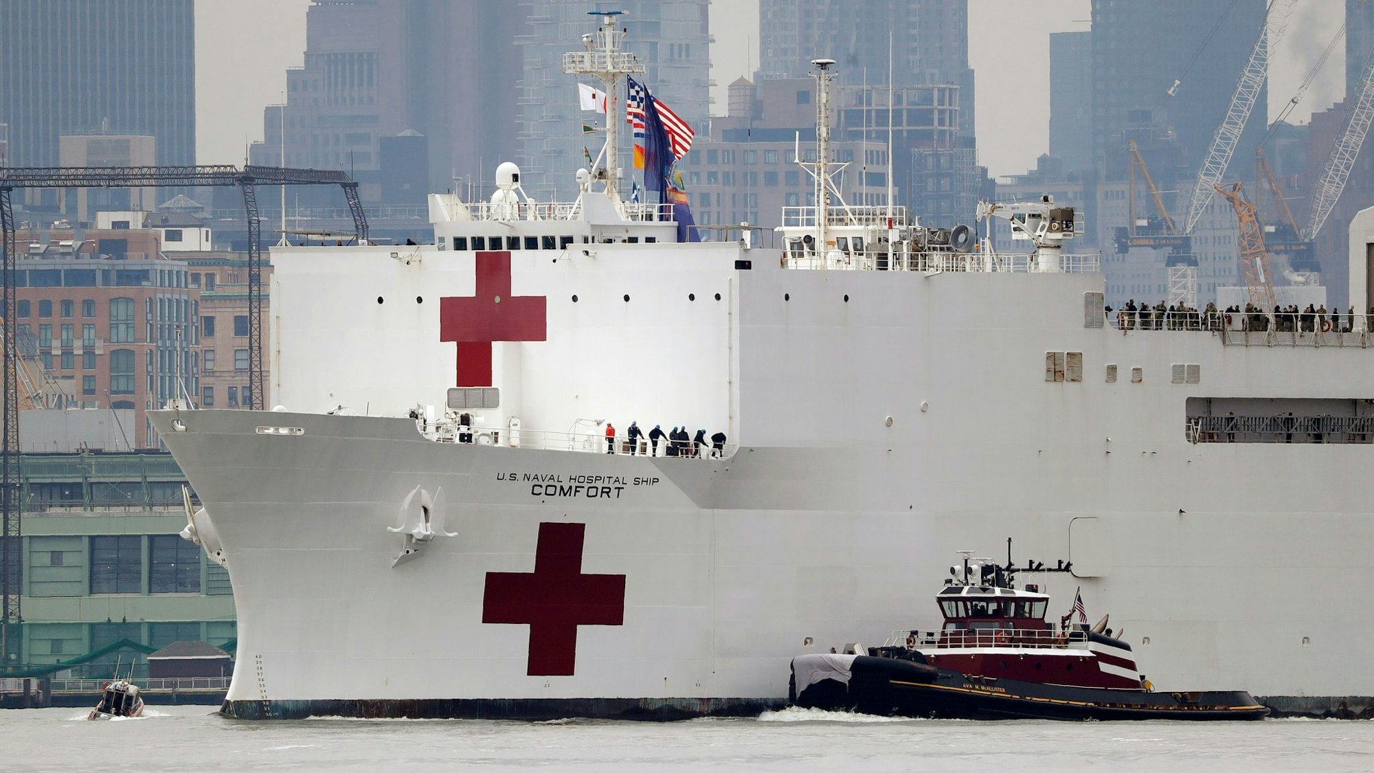 Das US-Militär betreibt zwei große Lazarettschiffe, die normalerweise eher nach Naturkatastrophen zum Einsatz kommen. (Archivbild)
