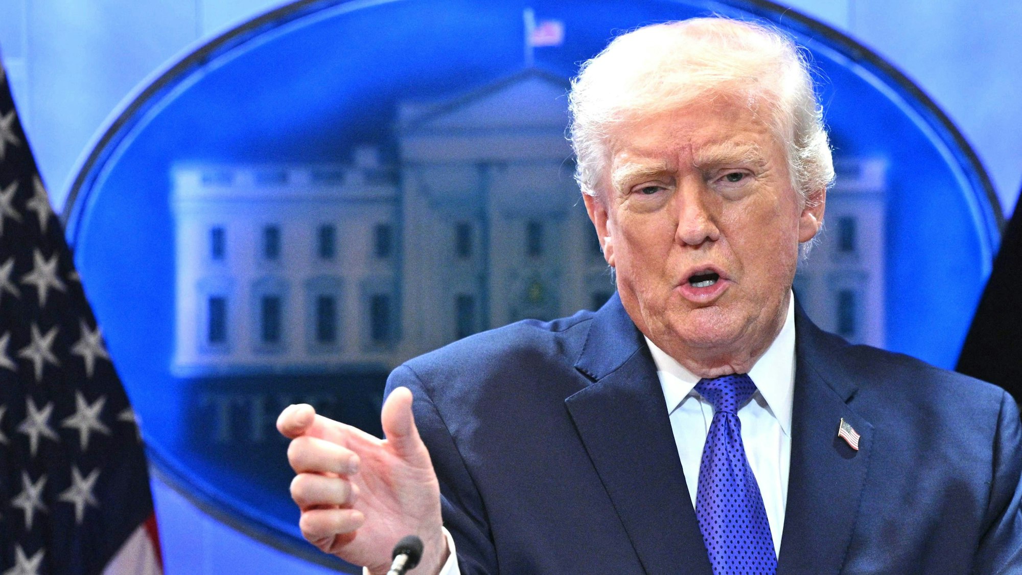 US-Präsident Donald Trump spricht bei einer Pressekonferenz. (Archivbild)