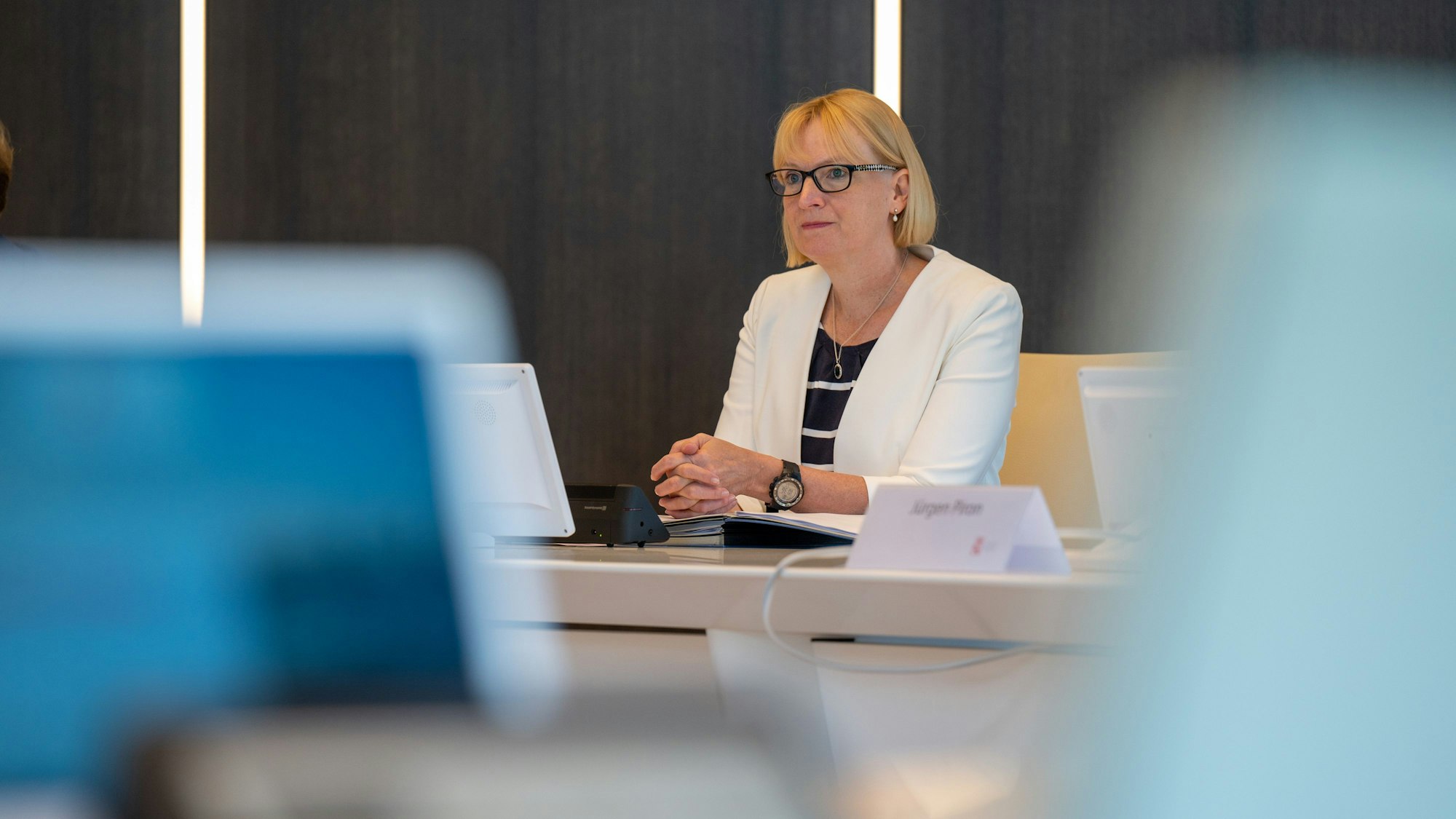 23.06.2022, Köln: Stefanie Haaks während der Billanzpressekonferenz der SWK Stadwerke Köln GmbH. Foto: Uwe Weiser