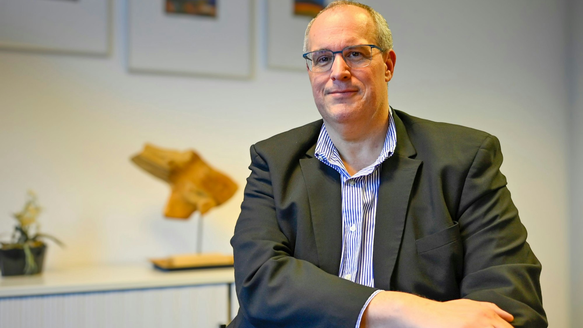 Dirk Steinbach im Porträt.