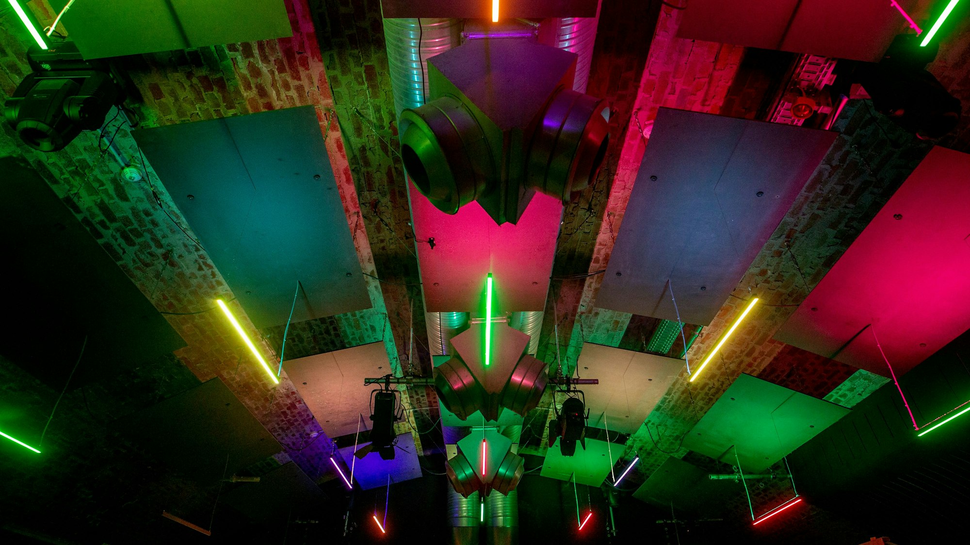 Discolichter im Club Bahnhof Ehrenfeld. (Symbolbild)