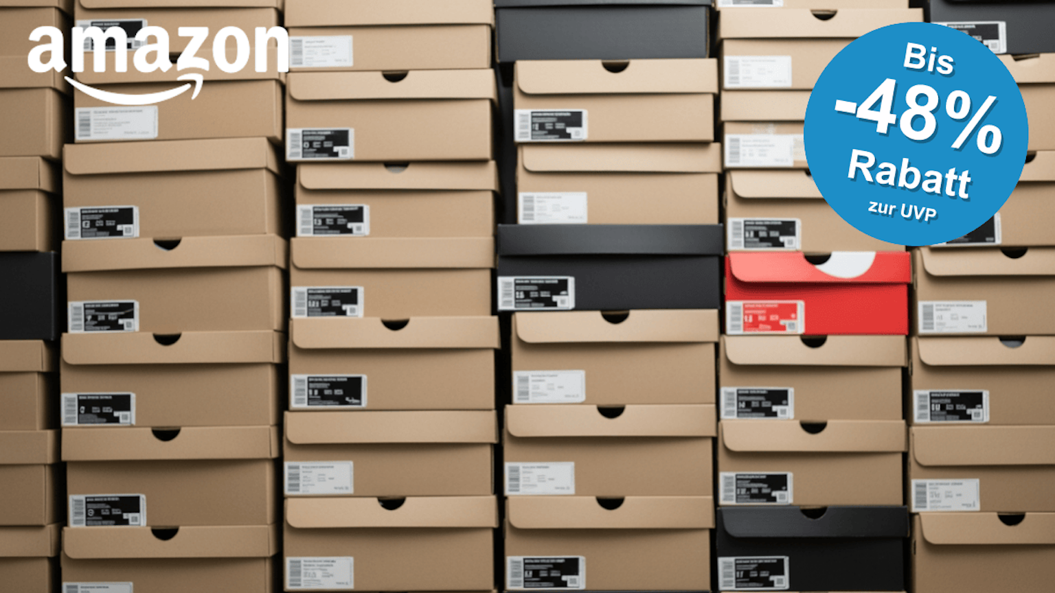 Gestapelte Schuhkartons.