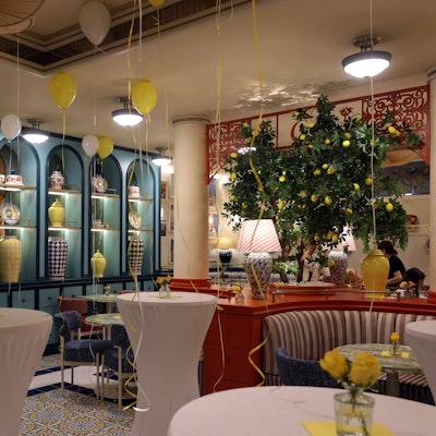 Innenraum des Café Caprista - Belgisches Viertel.