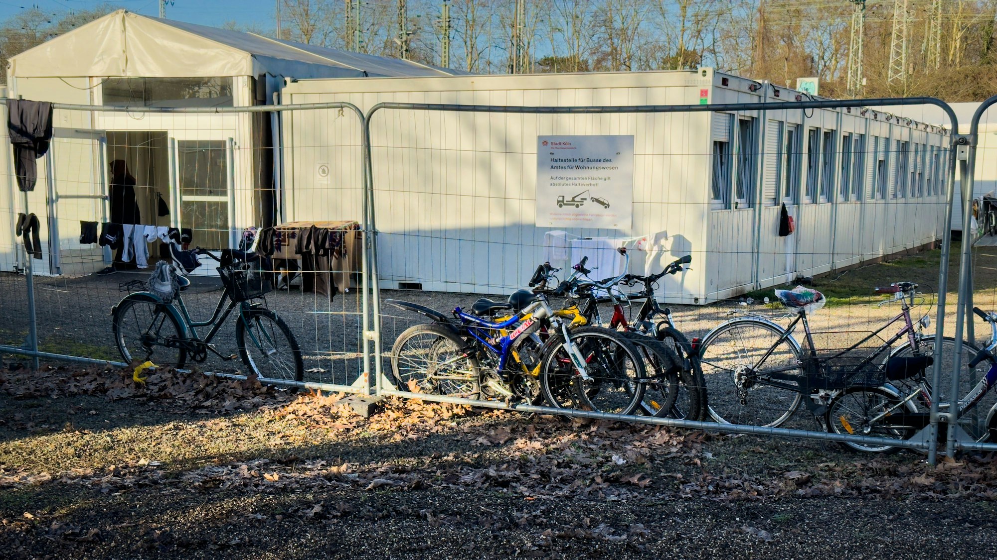 Die Flüchtlingsunterkunft an der Vorgebirgstraße am Südstadion