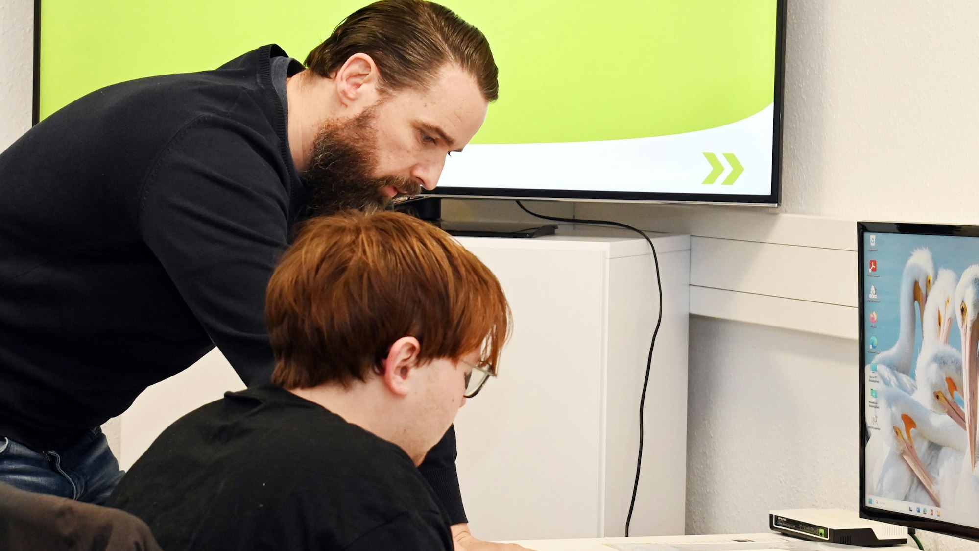 10.02.2026 Köln. Das Jobcenter Köln kümmert sich mit besonderer Kraft um junge Arbeitslose unter25 Jahren. Wie das aussieht, beobachten wir am Wiener Platz. Foto: Alexander Schwaiger