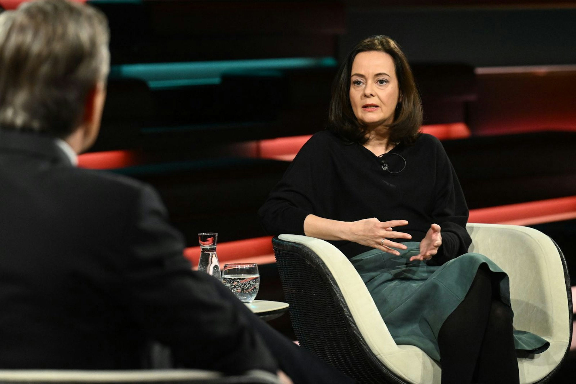 Journalistin Julia Löhr bemängelte, dass die Bundesregierung zu träge beim Umsetzen von Reformen sei. (Bild: ZDF / Cornelia Lehmann)