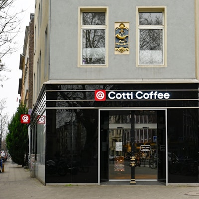 Außenansicht der Cotti-Coffee-Filiale in der Südstadt