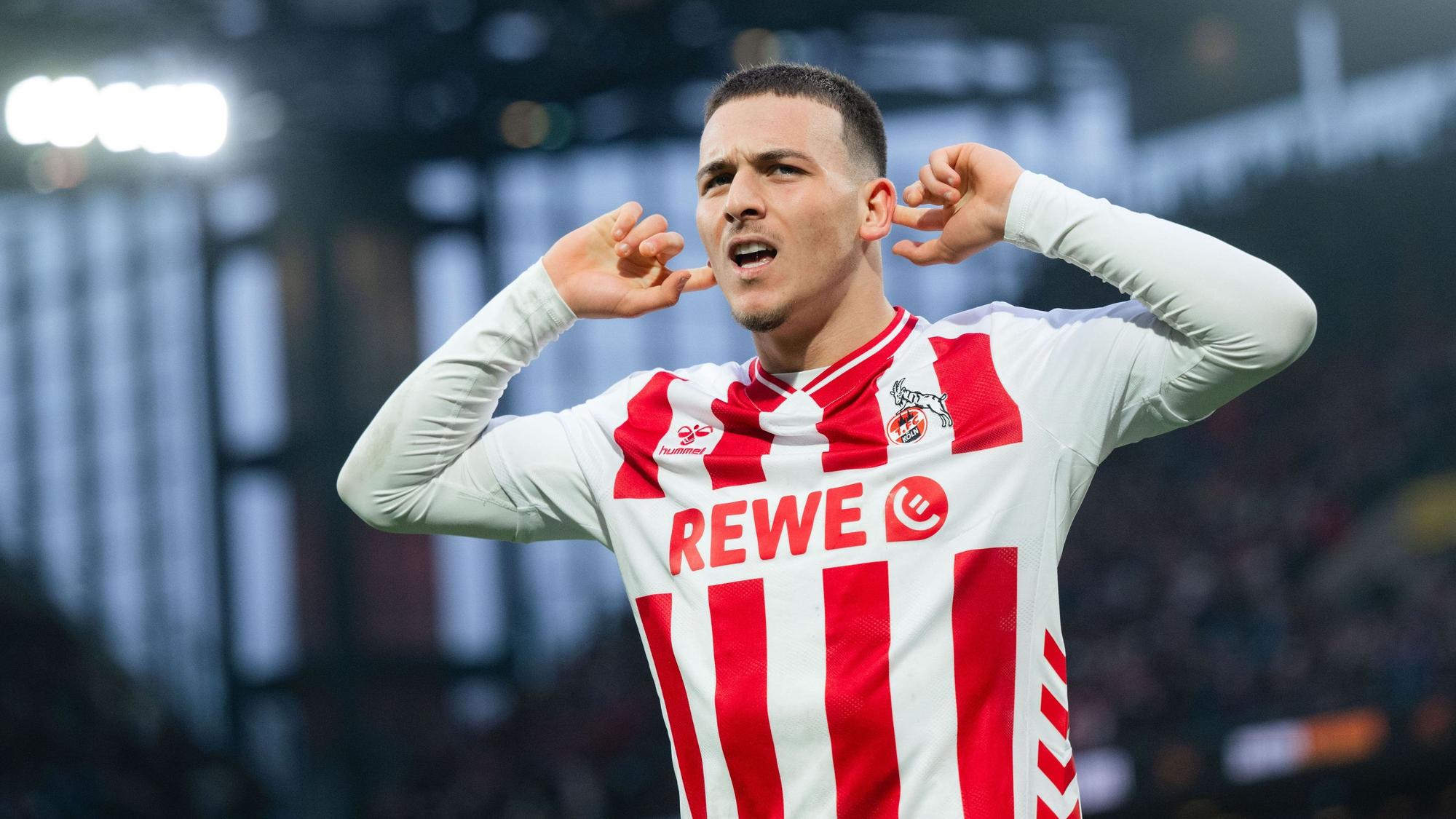 ARCHIV - 21.02.2026, Nordrhein-Westfalen, Köln: Fußball: Bundesliga, 1. FC Köln - TSG 1899 Hoffenheim, 23. Spieltag, RheinEnergieStadion. Torschütze Saïd El Mala (1. FC Köln) jubelt nach seinem Treffer zum 2:2. (zu dpa: «El Mala-Einsatz fraglich - Köln kämpft mit Ausfällen») Foto: Marius Becker/dpa - WICHTIGER HINWEIS: Gemäß den Vorgaben der DFL Deutsche Fußball Liga bzw. des DFB Deutscher Fußball-Bund ist es untersagt, in dem Stadion und/oder vom Spiel angefertigte Fotoaufnahmen in Form von Sequenzbildern und/oder videoähnlichen Fotostrecken zu verwerten bzw. verwerten zu lassen. +++ dpa-Bildfunk +++