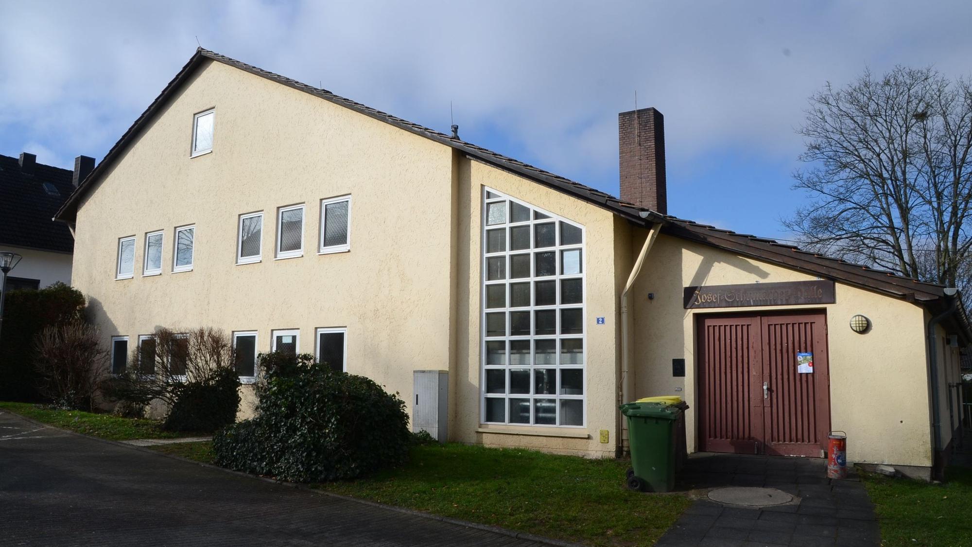 Mehrzweckhalle Altenrath, Bürgerantrag, Stadtrat Troisdorf, Josef-Schumacher-Halle, Jugendzentrum Hotti, Feuerwehrgerätehaus Altenrath, altes Feuerwehrgerätehaus