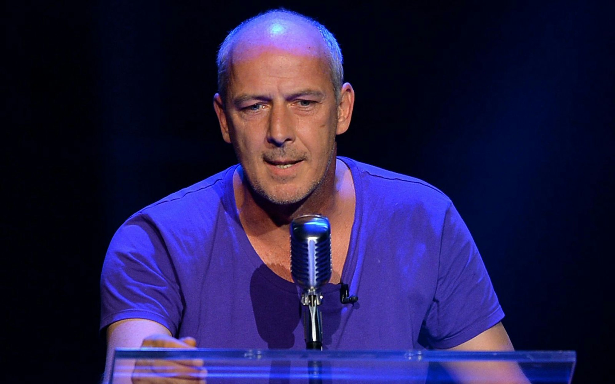 Von Frauenfußball hält Mario Basler nichts - und hält damit auch nicht hinterm Berg. (Bild: Getty Images / Sascha Steinbach)