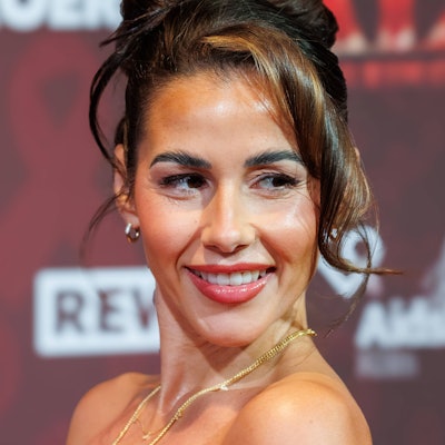 Sarah Engels posiert.