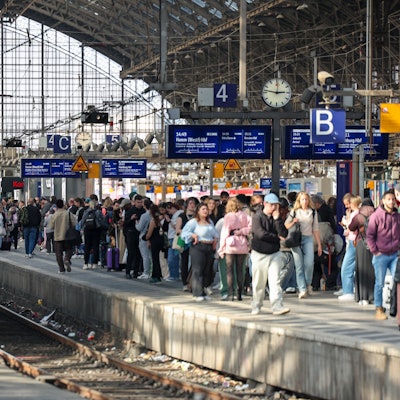 Eine Pendlerin wurde am Kölner Hauptbahnhof attackiert.