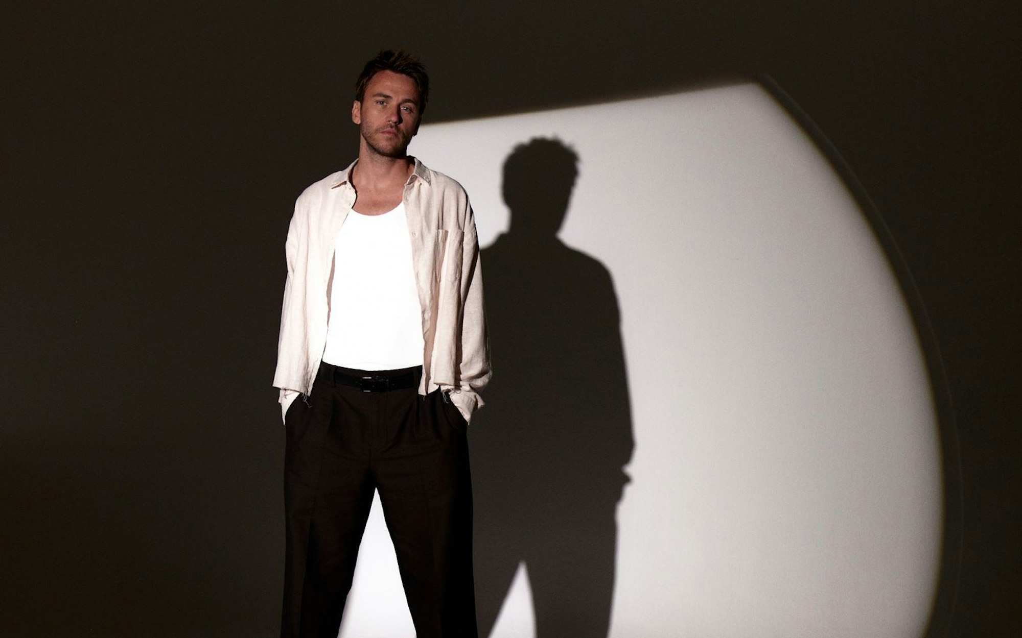 Clueso präsentiert mit „Deja Vu 1/2“ die erste Hälfte einer zweiteiligen Werkreihe. (Bild: Christoph Köstlin)