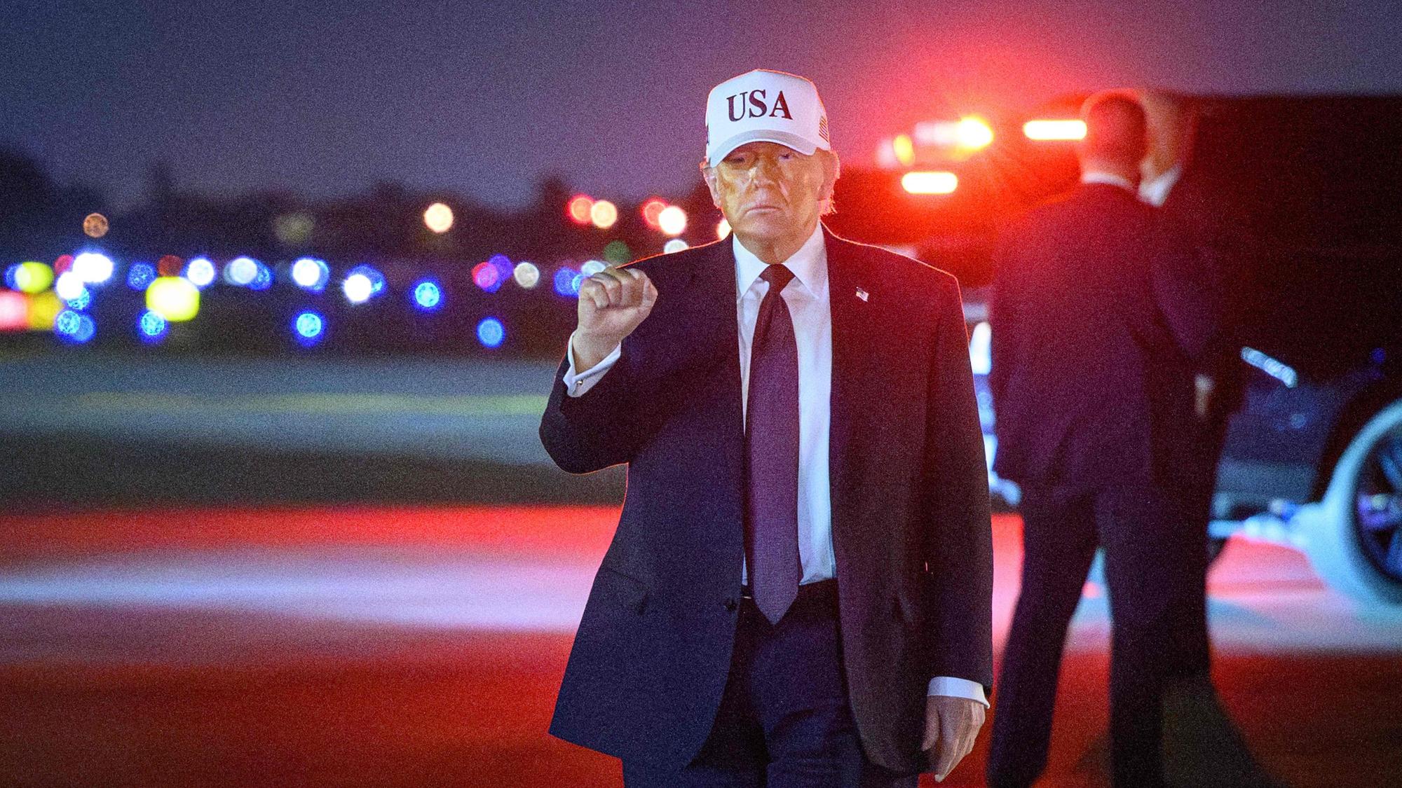 US-Präsident Donald Trump am Flughafen in Palm Beach