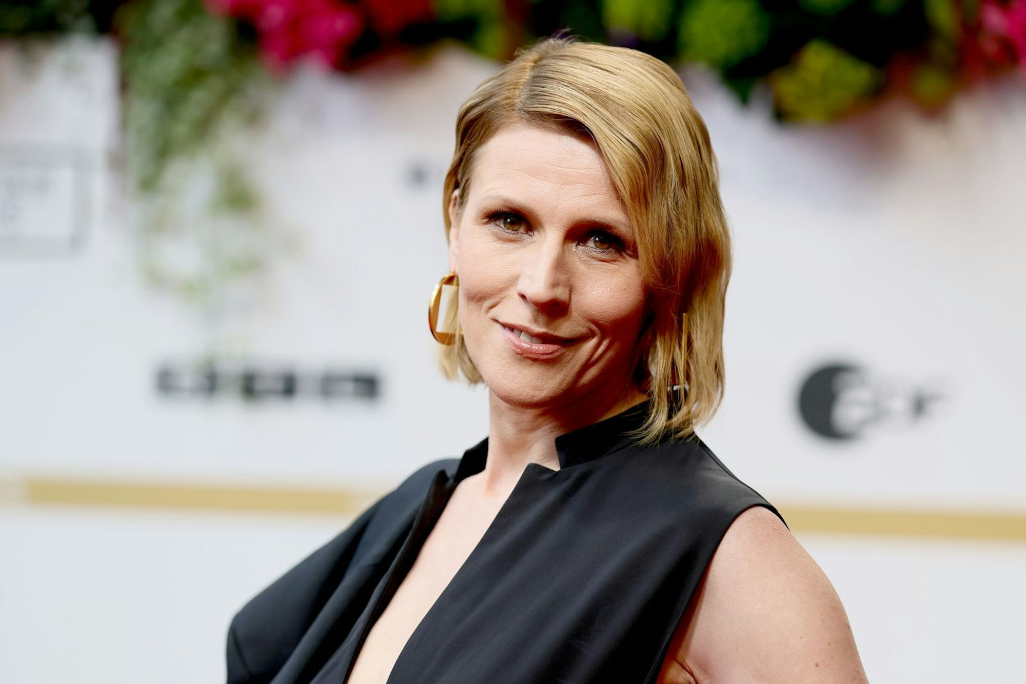 Schauspielerin Franziska Weisz ist als Ermittlerin zurück: Die ehemalige „Tatort“-Kommissarin ist ab 6. März im neuen ZDF-Feitagskrimi „Mordufer“ zu sehen. (Bild: 2025 Getty Images/Andreas Rentz)