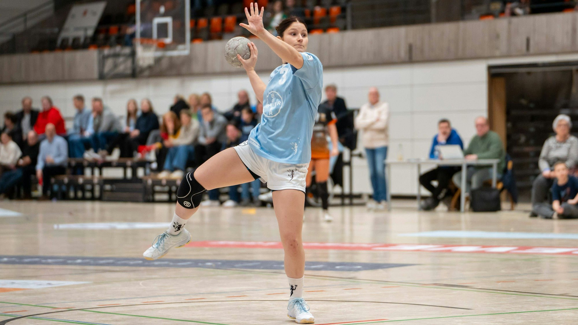 Handball I Frauen I Saison 2025-2026 I 2. Bundesliga I 16. Spieltag I VfL Waiblingen - TSV Bayer 04 Leverkusen I 31.01.2026 Dana Gruner 3, Bayer Leverkusen beim Siebenmeter Waiblingen Rundsporthalle Baden-Württemberg Deutschland *** Handball I Women I Season 2025 2026 I 2 Bundesliga I 16 Matchday I VfL Waiblingen TSV Bayer 04 Leverkusen I 31 01 2026 Dana Gruner 3, Bayer Leverkusen at Siebenmeter Waiblingen Rundsporthalle Baden Württemberg Germany Copyright: xLobeca/MaxxPetershansx