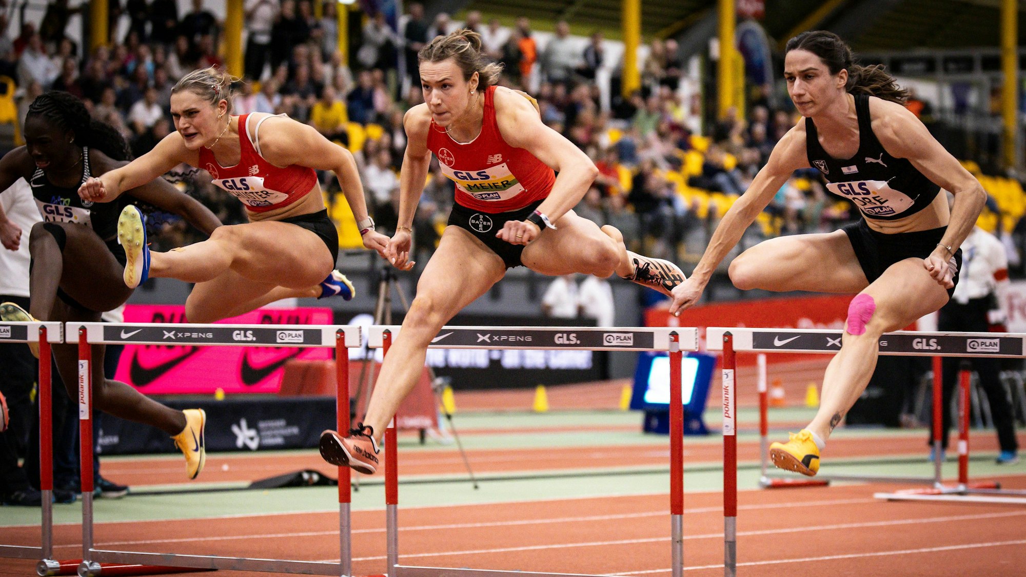 Deutsche Leichtathletik-Hallenmeisterschaften Dortmund, 28.02.2026 Franziska Schuster TSV Bayer 04 Leverkusen, 409, Marlene Meier TSV Bayer 04 Leverkusen, 401, Ricarda Lobe MTG Mannheim, 29 über 60m Hürden Deutsche Leichtathletik-Hallenmeisterschaften am 28.02.2026 in der Helmut-Körnig-Halle in Dortmund. *** German Athletics Indoor Championships Dortmund, 28 02 2026 Franziska Schuster TSV Bayer 04 Leverkusen, 409 , Marlene Meier TSV Bayer 04 Leverkusen, 401 , Ricarda Lobe MTG Mannheim, 29 over 60m hurdles German Athletics Indoor Championships on 28 02 2026 in the Helmut Körnig Hall in Dortmund Copyright: xBEAUTIFULxSPORTS/AxelxKohringx