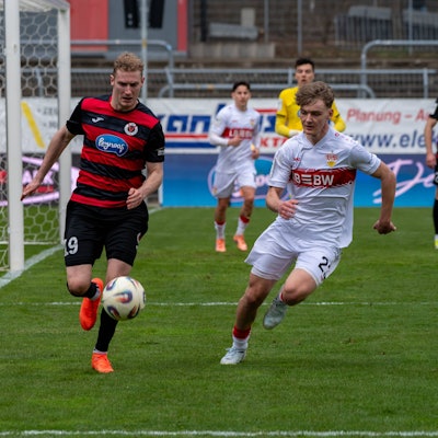 Meiko Sponsel, Abwehr, FC Viktoria Köln 1904 19, Yanni Noah Spalt, VfB Stuttgart II 23, FC Viktoria Köln vs. VfB Stuttgart II, 3. Liga, Fussball, Herren , 26. Spieltag, 28.02.2026 DFB REGULATIONS PROHIBIT ANY USE OF PHOTOGRAPHS AS IMAGES SEQUENCES AND/OR QUASI VIDEO. Köln NRW Deutschland *** Meiko Sponsel, Defense, FC Viktoria Köln 1904 19 , Yanni Noah Spalt, VfB Stuttgart II 23 , FC Viktoria Köln vs VfB Stuttgart II, 3 Liga, Soccer, Men , 26 Matchday, 28 02 2026 DFB REGULATIONS PROHIBIT ANY USE OF PHOTOGRAPHS AS IMAGES SEQUENCES AND OR QUASI VIDEO Köln NRW Germany Copyright: xkolbert-press/MartinxWdziecznyx