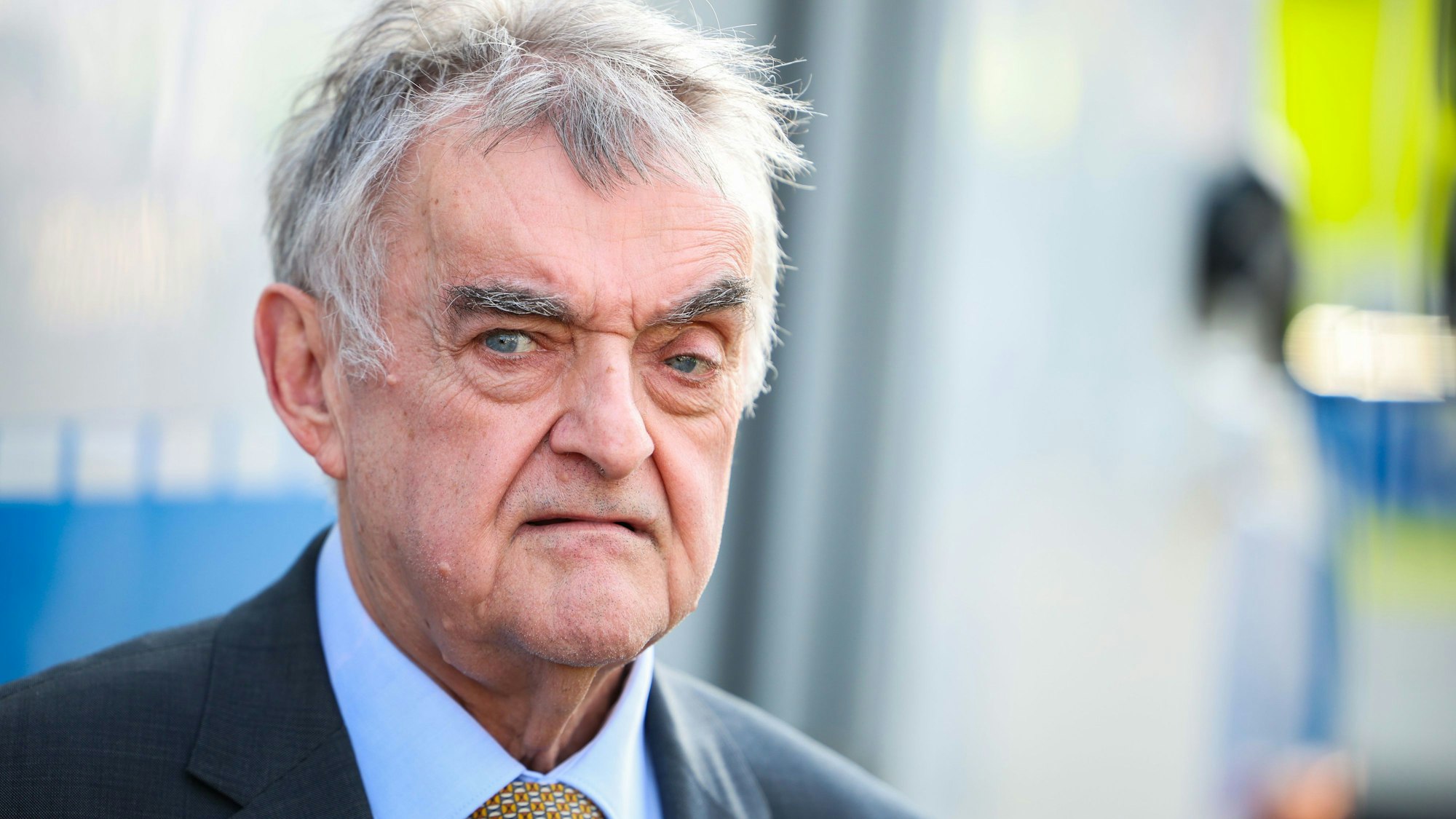 Herbert Reul (CDU), Innenminister von Nordrhein-Westfalen, hat die Kriminalstatistik für 2025 vorgelegt.